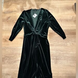 Zara Dark Green Velvet Long Sleeve Dress